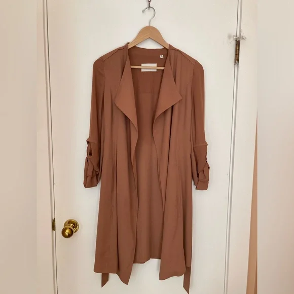 Babaton Dusty Rose Robe - Picture 2 of 8